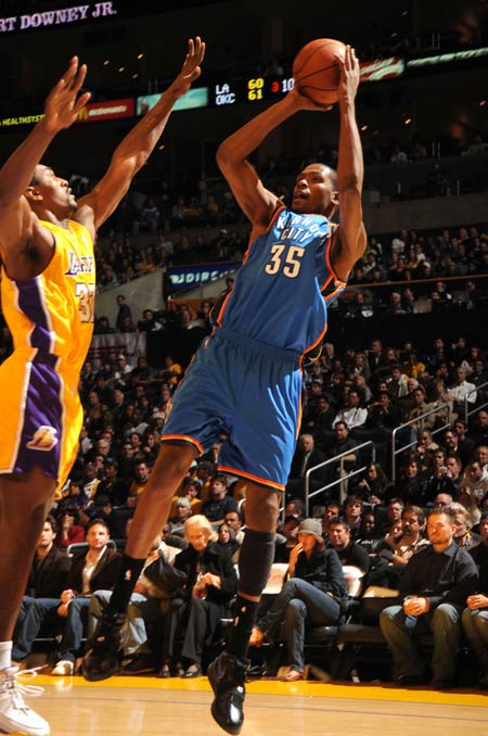 事的读者而 事的读者而